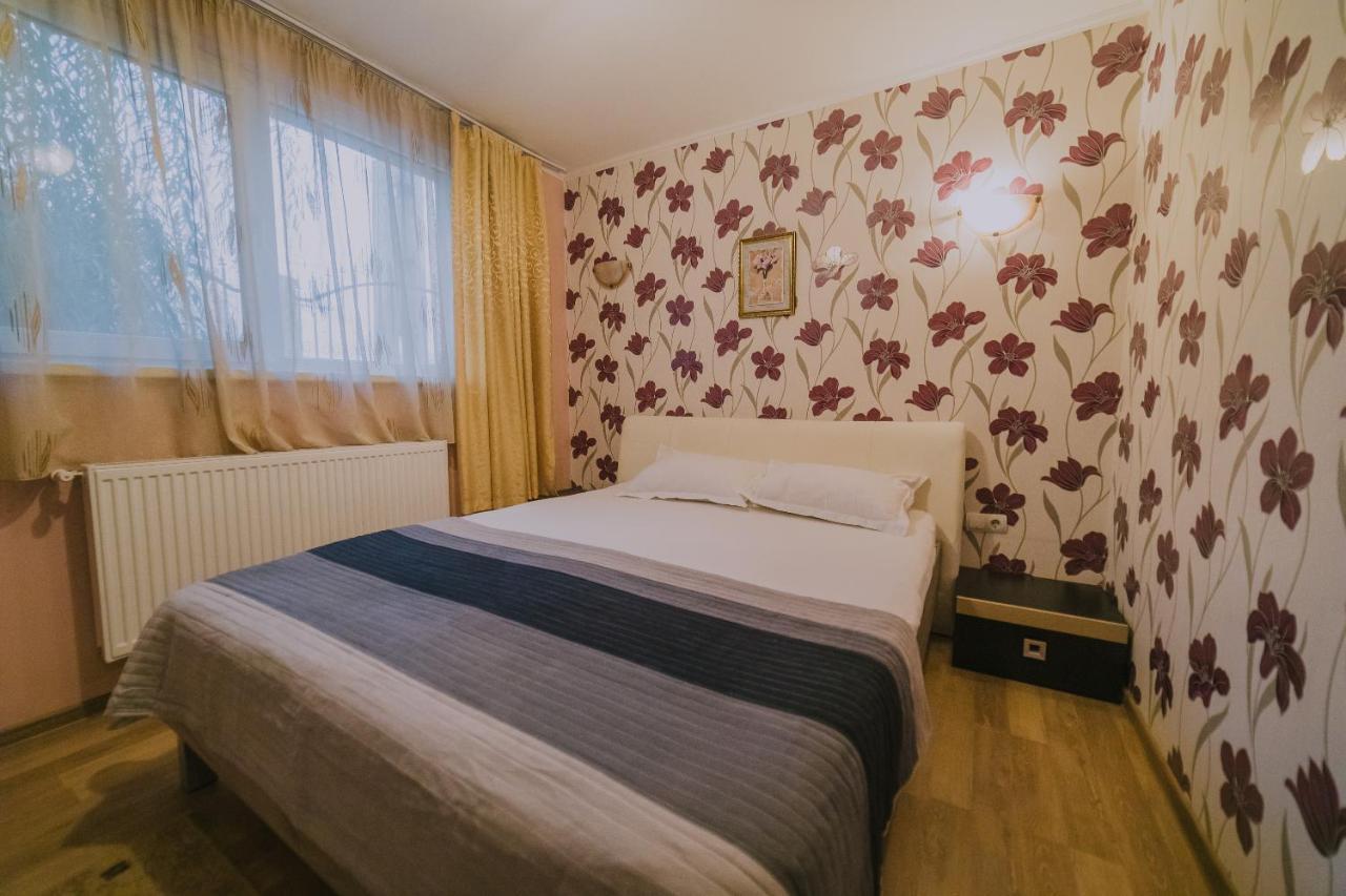 Hostel Denisa Μπουζάου Εξωτερικό φωτογραφία