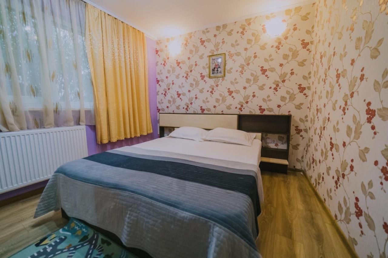 Hostel Denisa Μπουζάου Εξωτερικό φωτογραφία