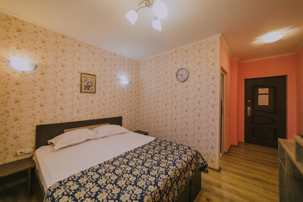 Hostel Denisa Μπουζάου Εξωτερικό φωτογραφία