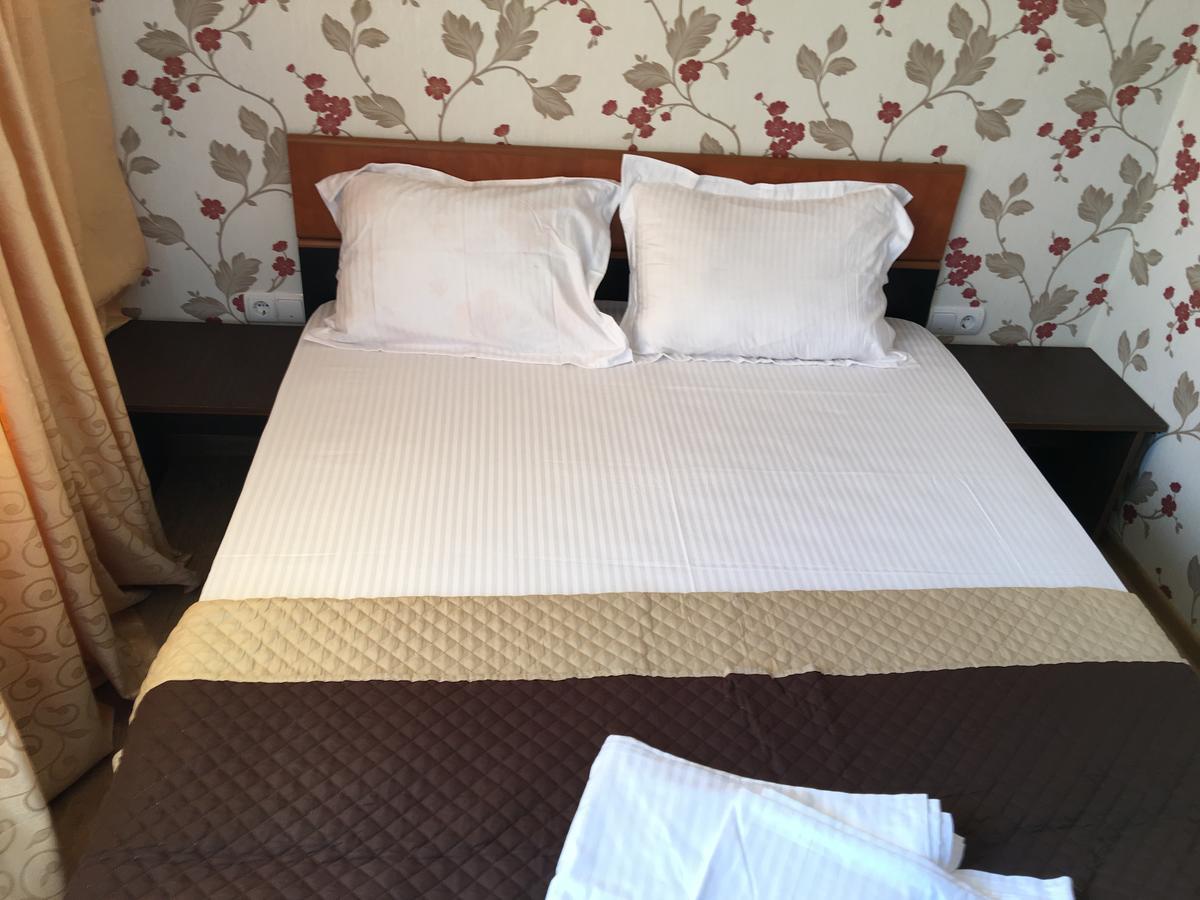 Hostel Denisa Μπουζάου Εξωτερικό φωτογραφία