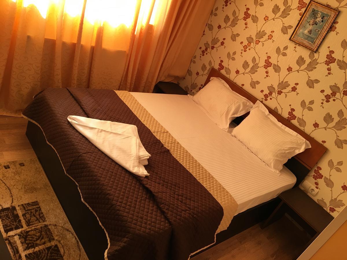 Hostel Denisa Μπουζάου Εξωτερικό φωτογραφία