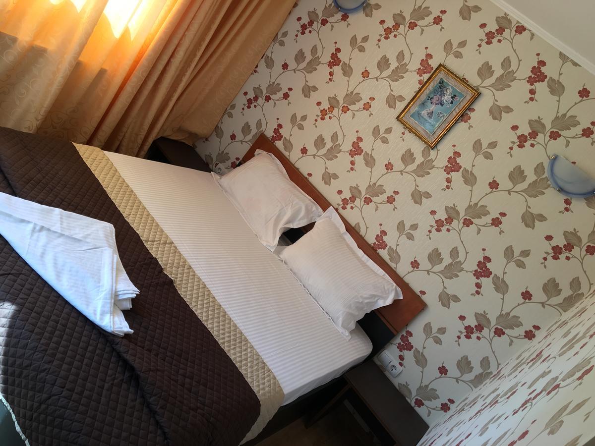 Hostel Denisa Μπουζάου Εξωτερικό φωτογραφία