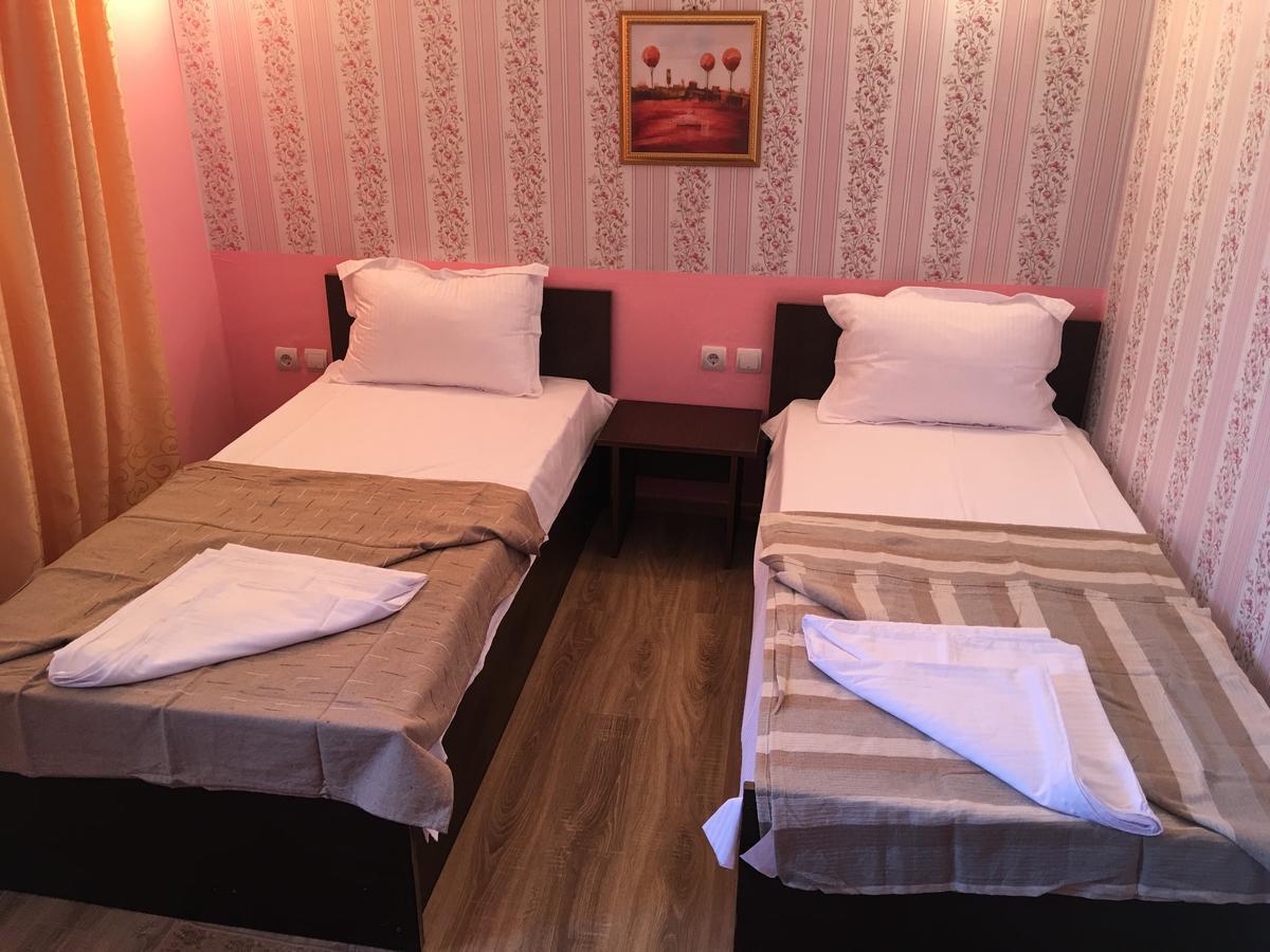 Hostel Denisa Μπουζάου Εξωτερικό φωτογραφία