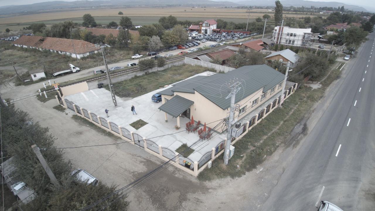 Hostel Denisa Μπουζάου Εξωτερικό φωτογραφία