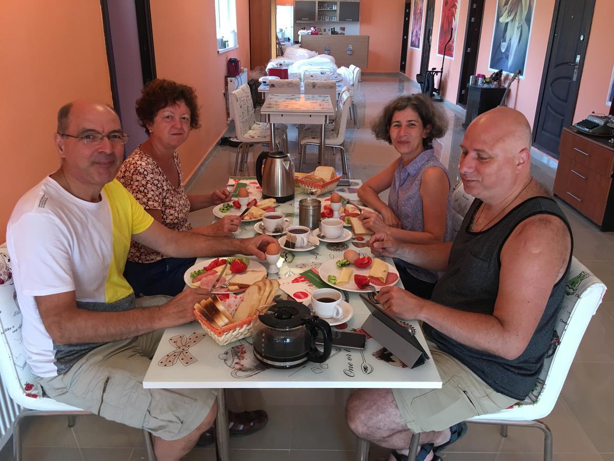 Hostel Denisa Μπουζάου Εξωτερικό φωτογραφία